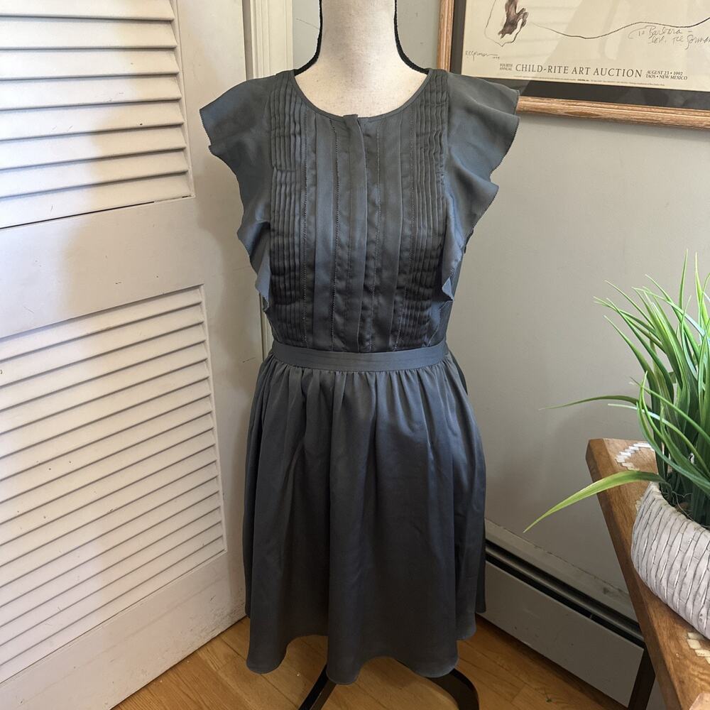 Banana Republic Dress Womens 4 Gray Pintuck Flutter Sleeve Dainty Minimalist
